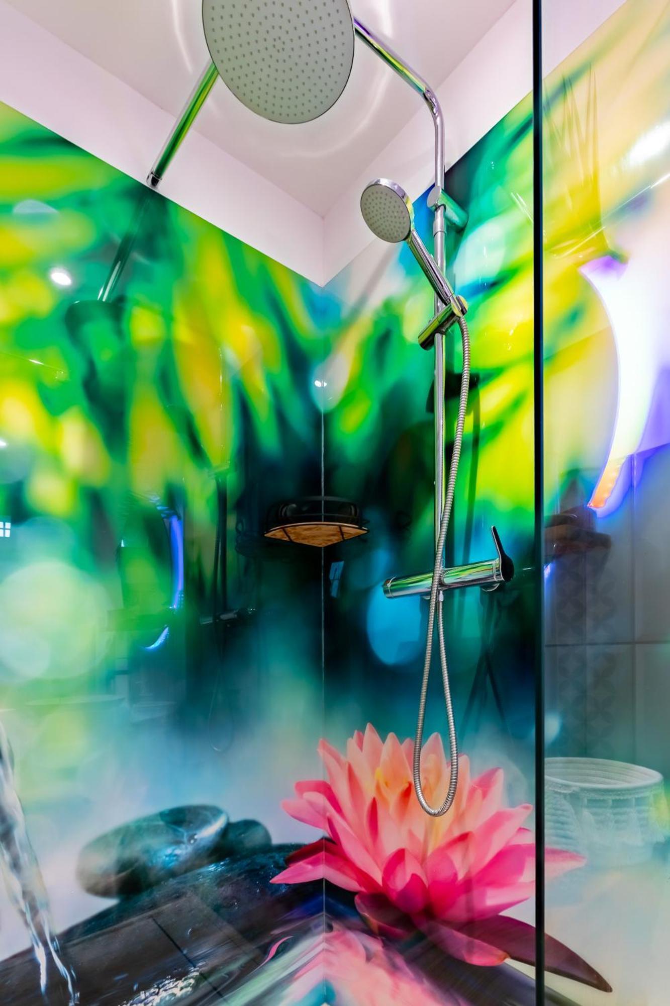 Jungle - Cocon Romantique Et Tropical Avec Jacuzzi Prive !