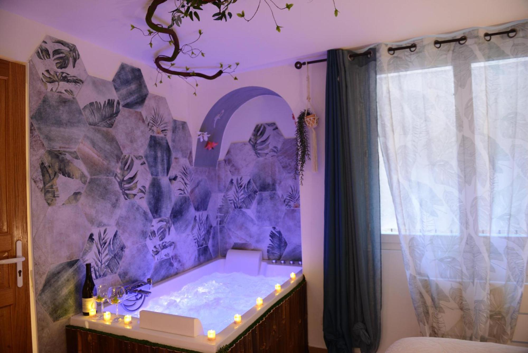 Jungle - Cocon Romantique Et Tropical Avec Jacuzzi Prive ! Apartment *
