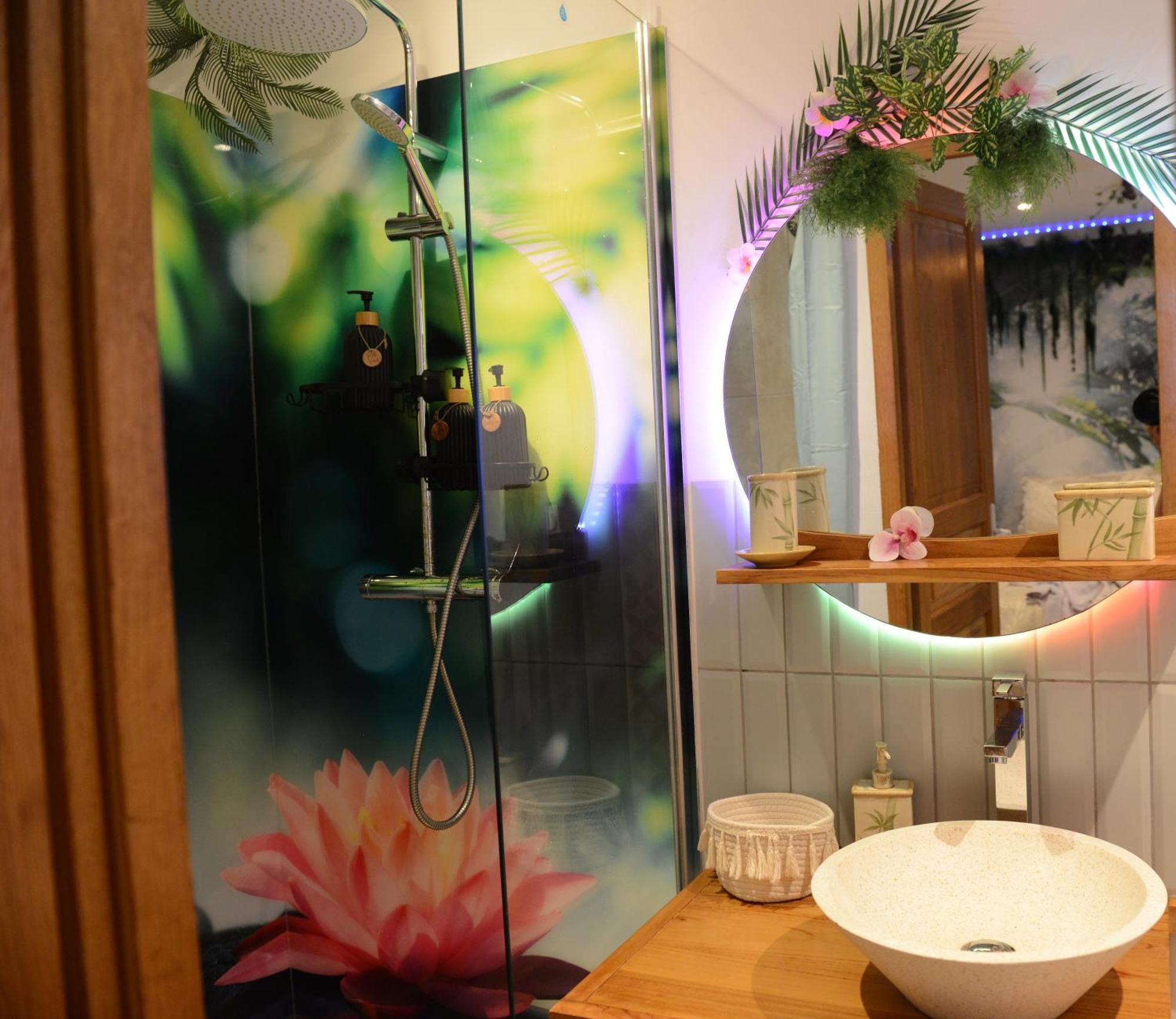 Jungle - Cocon Tropical Et Depaysant Avec Balneo En Plein Coeur De ! Apartment Pézenas